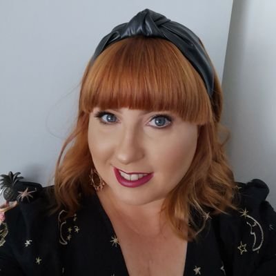 Profile Picture of Sarah Richardson (@mammybear12) on Twitter