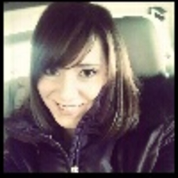 Profile Picture of Melpo Levantis (@levantis) on Poshmark