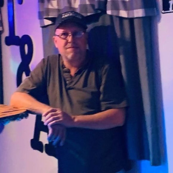 Profile Picture of Barry Finney (@finneybarry) on Poshmark