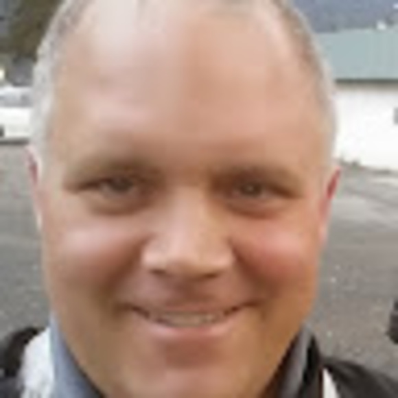 Profile Picture of Dave Simpson (@daveiamcanadian) on Poshmark