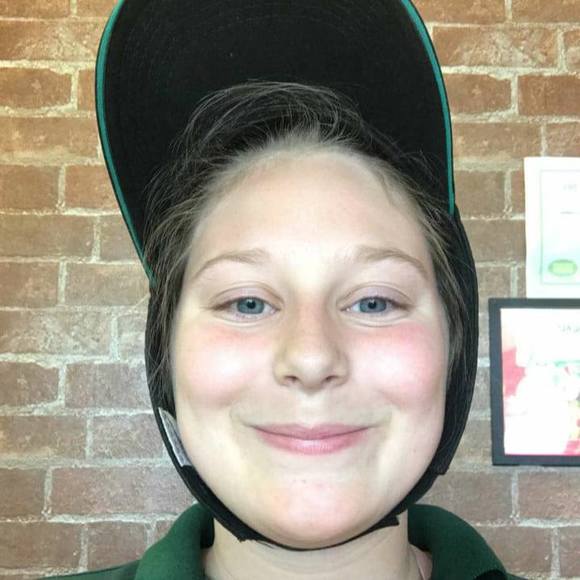 Profile Picture of Emilee Bougie (@bougieee) on Poshmark