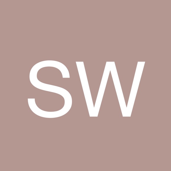 Profile Picture of Sherri Waldron (@agentlola) on Poshmark