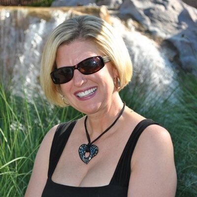 Profile Picture of Jenny Sperandeo (@JennySperandeo) on Twitter