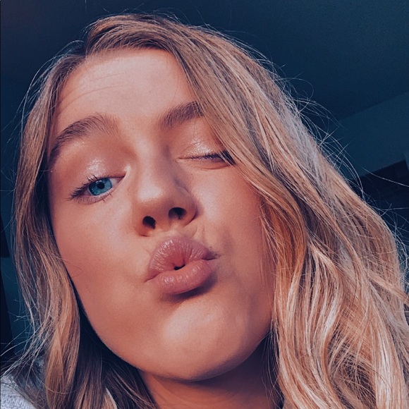 Profile Picture of Kassidy Kokotaylo (@kasskoko7) on Poshmark