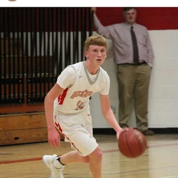 Profile Picture of Mitch Davis (@mdavis2o2o2) on Poshmark