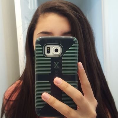 Profile Picture of Mia Nicole Mohr (@MiaNicoleM) on Twitter