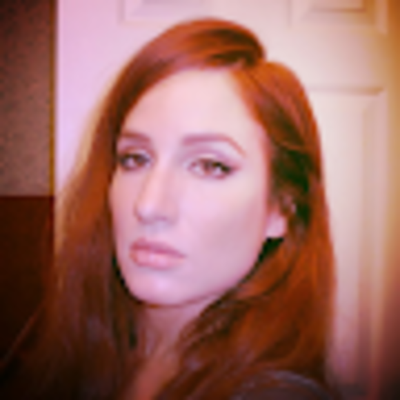 Profile Picture of Gabriella Kuznik (@gaviotagk21) on Poshmark