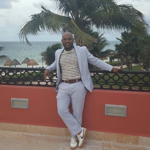 Profile Picture of Alexander King (@alexking1985) on Poshmark