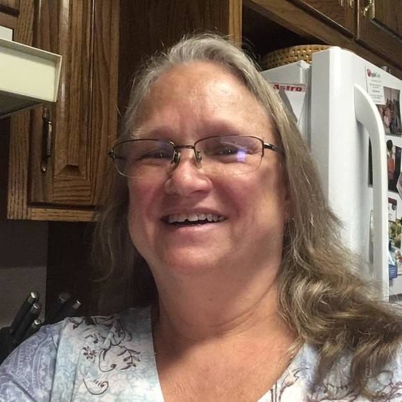 Profile Picture of Pamala Moberly (@rplmob) on Poshmark