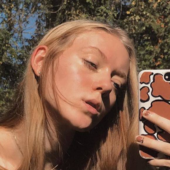 Profile Picture of Marie Kishpaugh (@marie_kishpaugh) on Poshmark