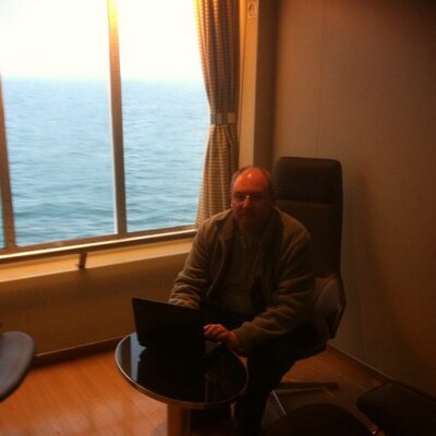 Profile Picture of David Earles (@DavidJEarles) on Twitter