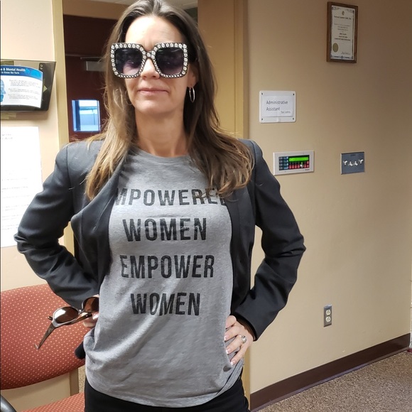 Profile Picture of Amie Macbeth (@amacbeth) on Poshmark