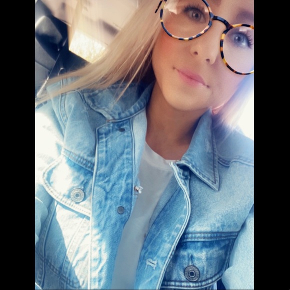 Profile Picture of Patty Papuga (@pattycakes29297) on Poshmark