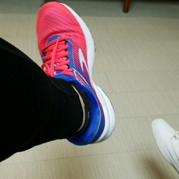 Profile Picture of Kristina Redditt (@kredditt) on Poshmark