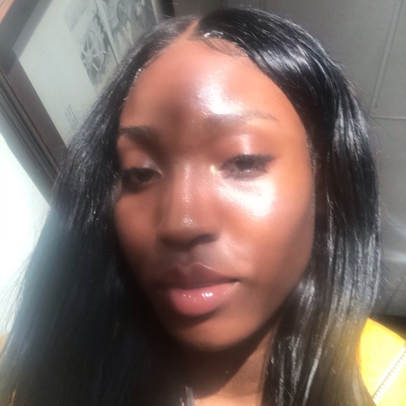 Profile Picture of Sharon Fasiku (@sharonfasiku) on Poshmark