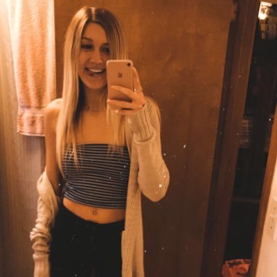 Profile Picture of Olivia Baird (@oliviabaird21) on Twitter