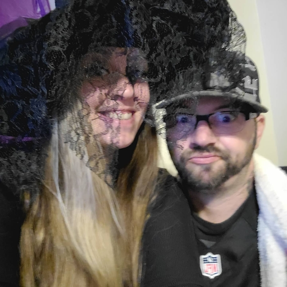 Profile Picture of Katelynn Harmon (@katelynnharmon) on Poshmark