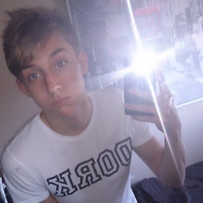 Profile Picture of adam pollitt (@adampollitt95) on Twitter