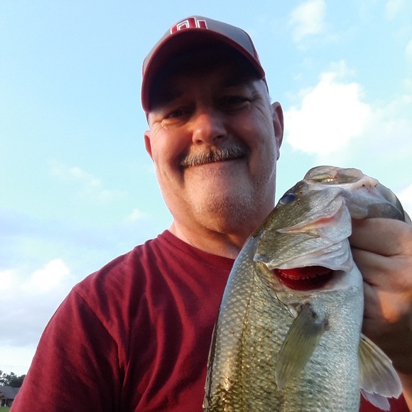 Profile Picture of David Dobbs (@dobber7855) on Poshmark