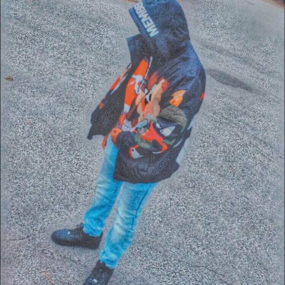 Profile Picture of Justin Keys (@justin_keys) on Poshmark