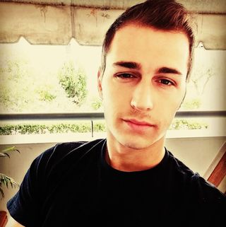 Profile Picture of Δημήτρης Ηλιάδης (@&) on Facebook