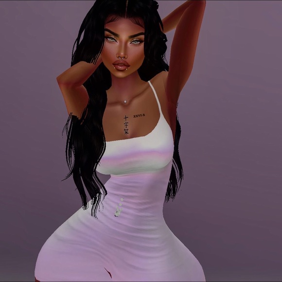 Profile Picture of Moe Beauty (@moefusion) on Poshmark