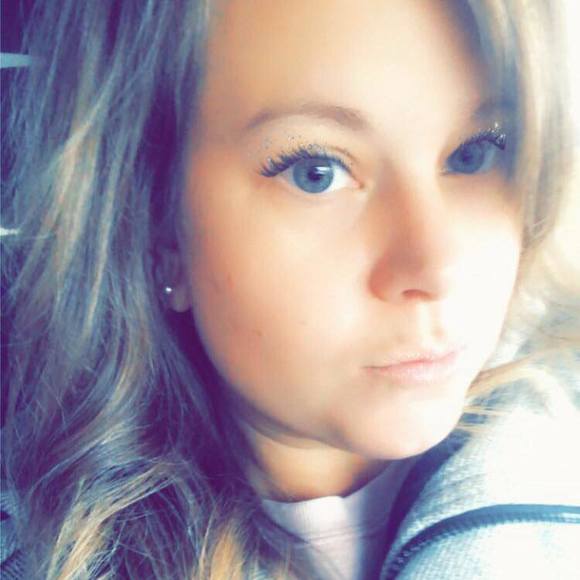 Whitley Baugham - Poshmark Profile Picture of Whitley Baugham (@whitwhit_3300) on Poshmark