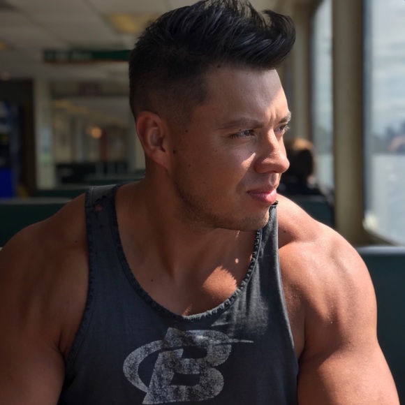 Profile Picture of Todd Matsuda (@zyzz715) on Poshmark