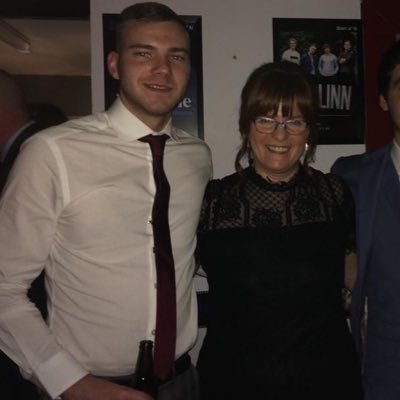 Profile Picture of Hilary O'Neill (@HilaryONeill12) on Twitter