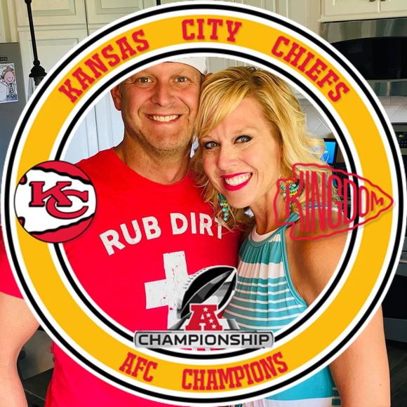 Profile Picture of Jessica Vandenbos (@jvandenbos06) on Poshmark