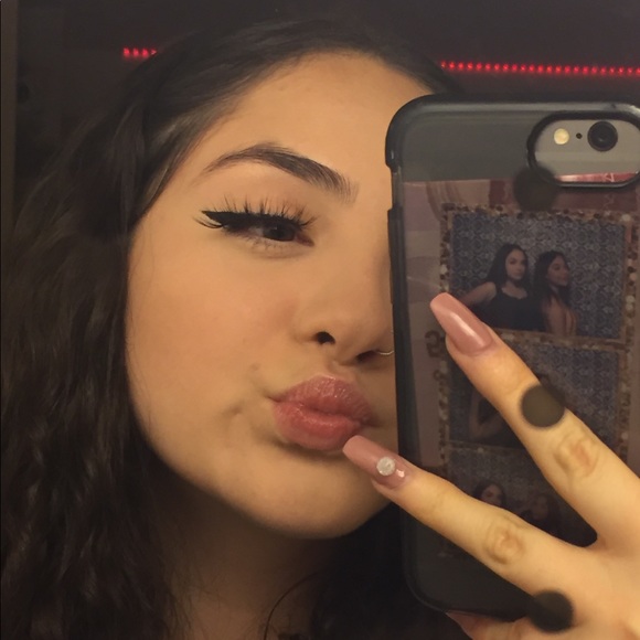 Profile Picture of Jasmine Enciso (@vfxjasminee) on Poshmark