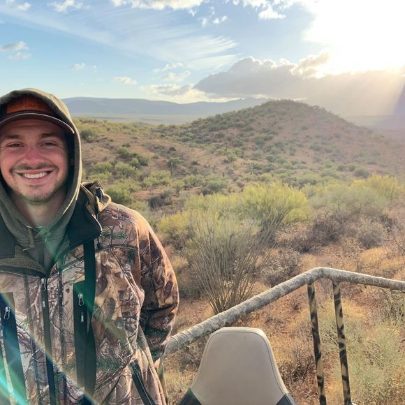 Profile Picture of Luke Muller (@lukemuller32) on Poshmark