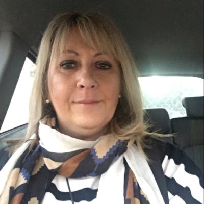 Profile Picture of Jane Groves (@janegroves19) on Twitter