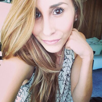 Profile Picture of Liz Montes (@lizmontes1) on Twitter