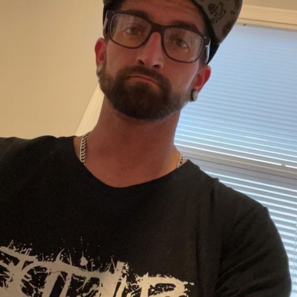 Profile Picture of Joey Whitney (@joey_whitney) on Poshmark