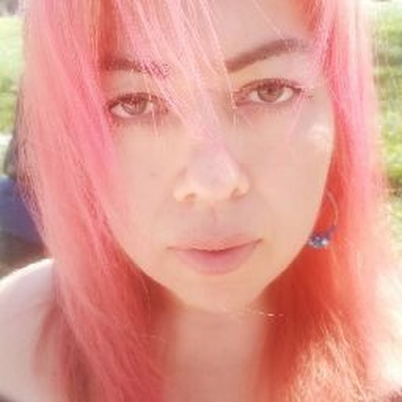 Profile Picture of Virginia Hidalgo (@virginiahida941) on Poshmark