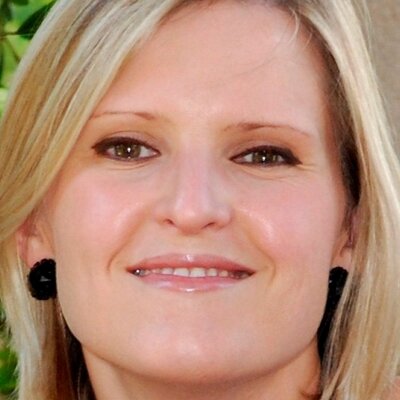 Profile Picture of Juliatew (@juliatew) on Twitter