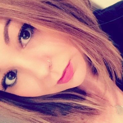 Profile Picture of Emma Oliver (@emmaoliver_90) on Twitter