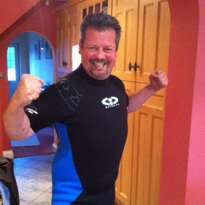 Profile Picture of Simon Coombs (@CoombsSimon) on Twitter