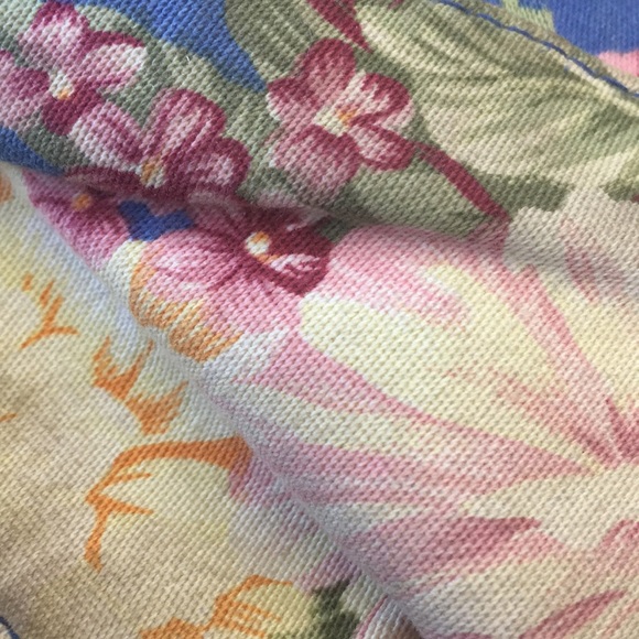 Profile Picture of April Fowler (@fowlerchild) on Poshmark