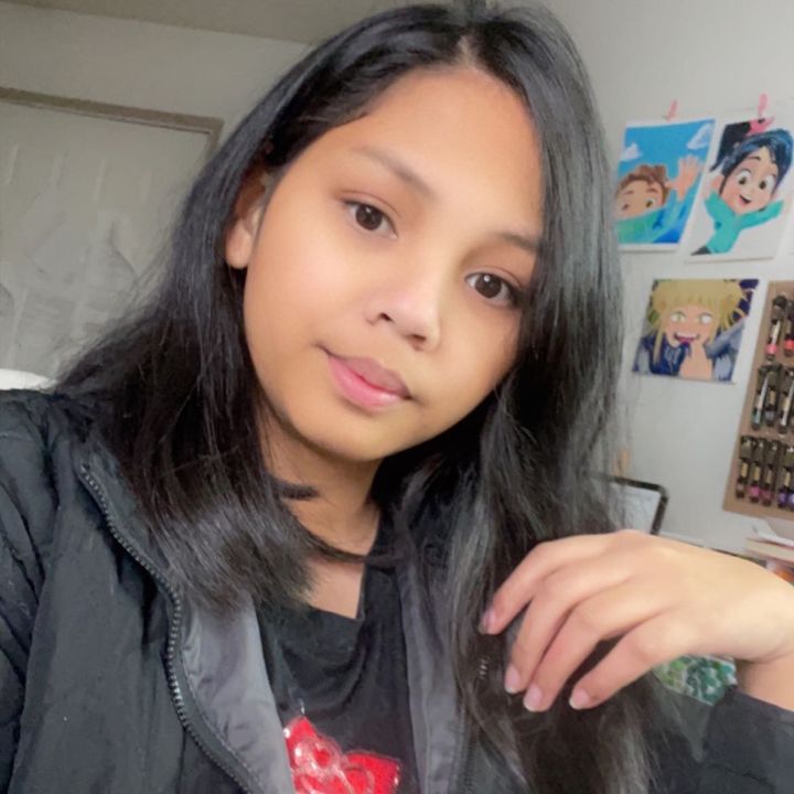 Profile Picture of Valerie Espino 🐞 (@valerieespino.arts) on Tiktok