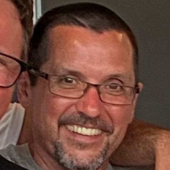 Profile Picture of Daniel Thielen (@jerrypodder67) on Poshmark