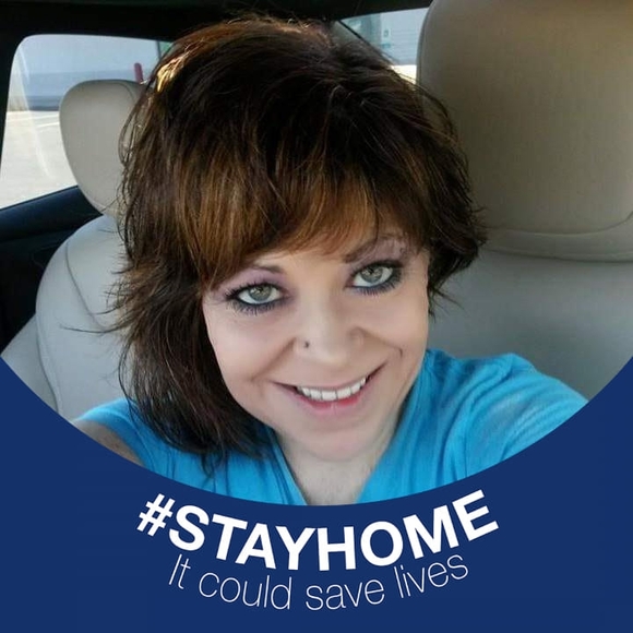 Profile Picture of Sharon Henry (@sharonhenry30) on Poshmark
