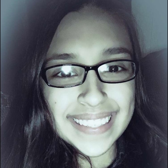 Profile Picture of Jasmine Corona (@jascorona4) on Poshmark