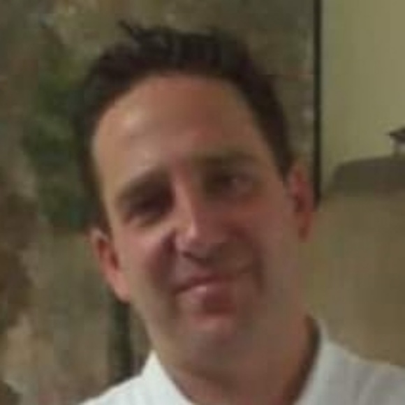Profile Picture of Scott Lisser (@selisser1976) on Poshmark