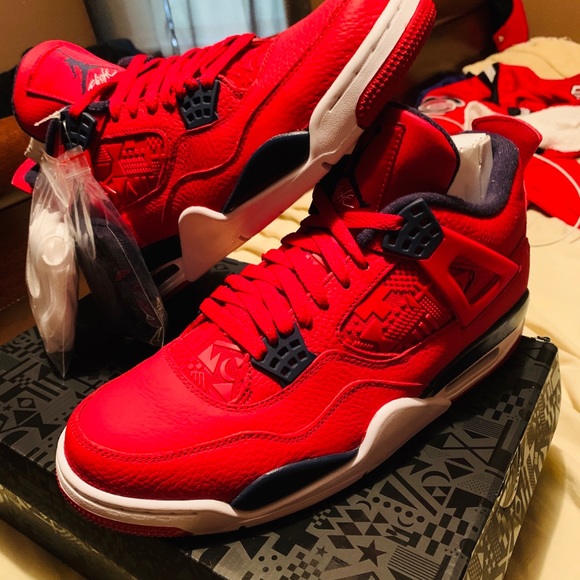 Demetrius Burden - Poshmark Profile Picture of Demetrius Burden (@dj229) on Poshmark