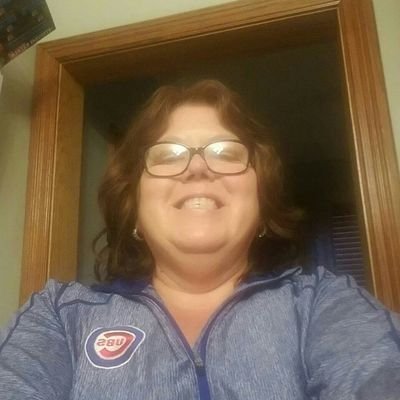 Profile Picture of Lori Henmueller (@Lshenmueller) on Twitter