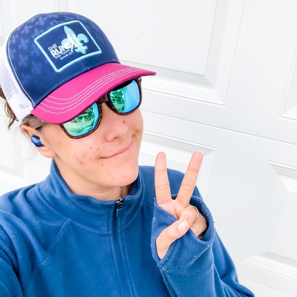 Profile Picture of Tara Neuling (@tmaed0214) on Poshmark