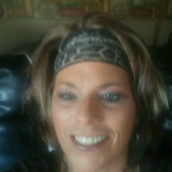 Profile Picture of Sherrie Pfleiderer (@gslp133) on Poshmark