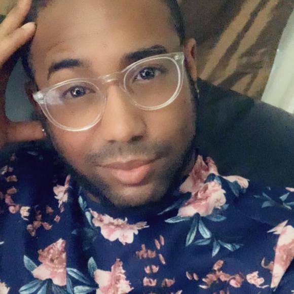 Profile Picture of Stephen Martin (@dancexfiend) on Poshmark